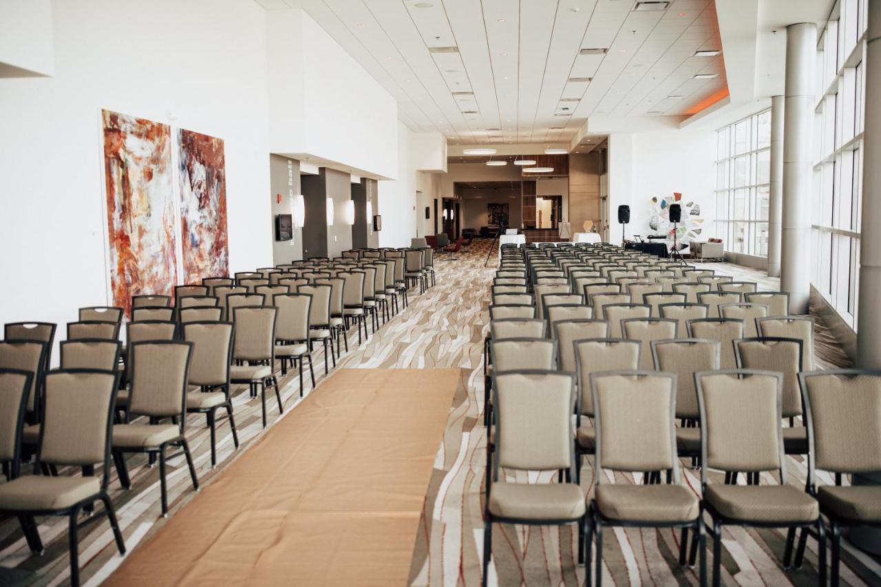 I Hotel And Illinois Conference Center - Champaign Esterno foto