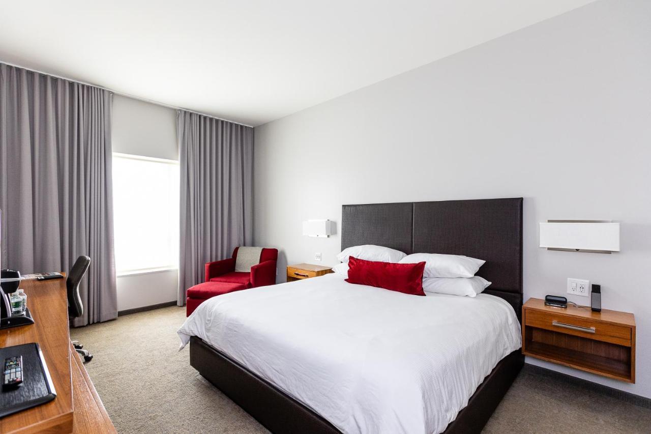 I Hotel And Illinois Conference Center - Champaign Esterno foto