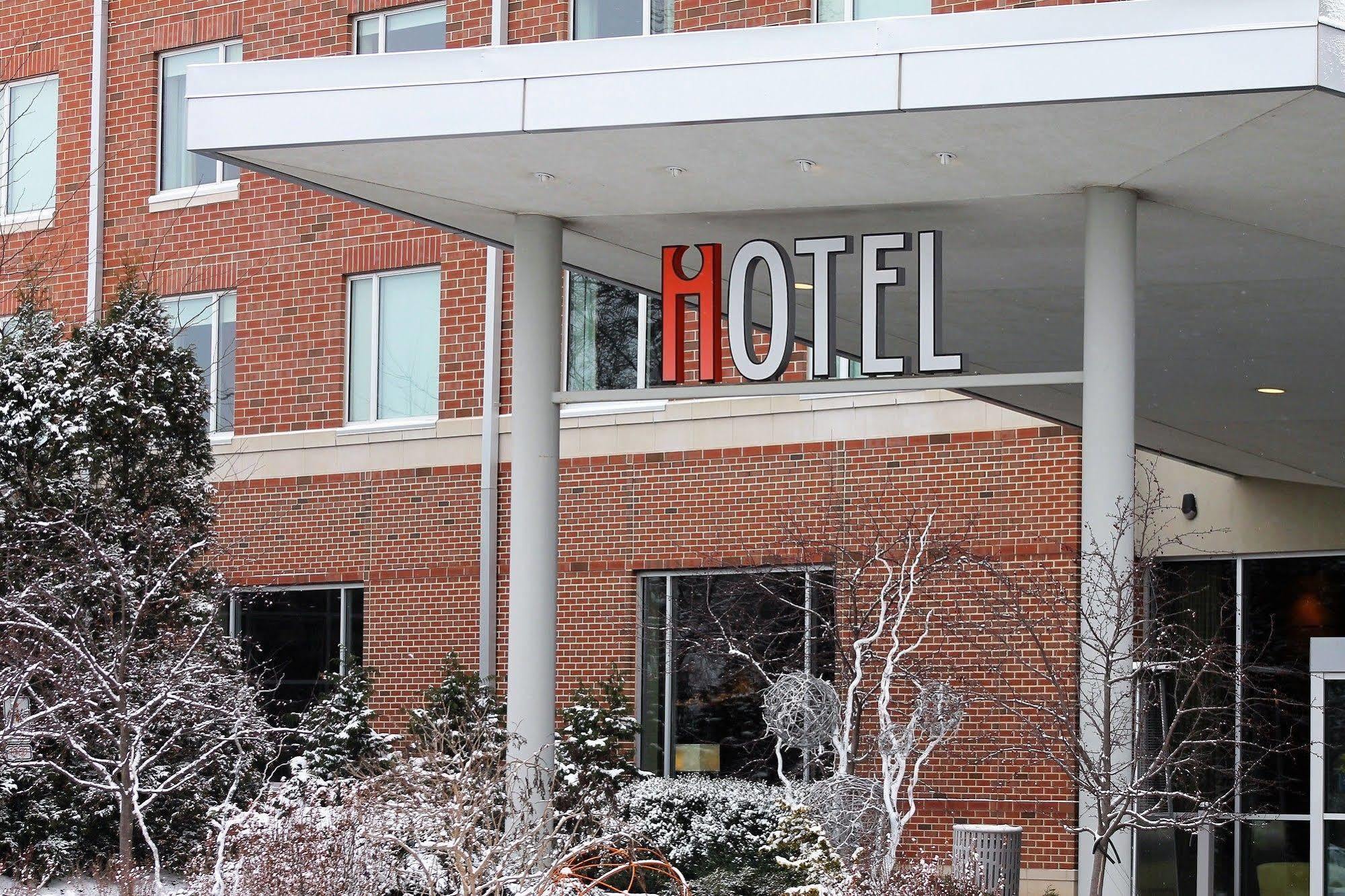 I Hotel And Illinois Conference Center - Champaign Esterno foto